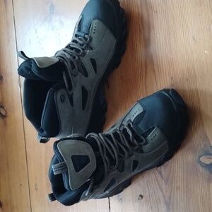 Wolverine 2193 Men's Leather Steel-Toe EH Mid Hudson Hiker Boots 10.5M